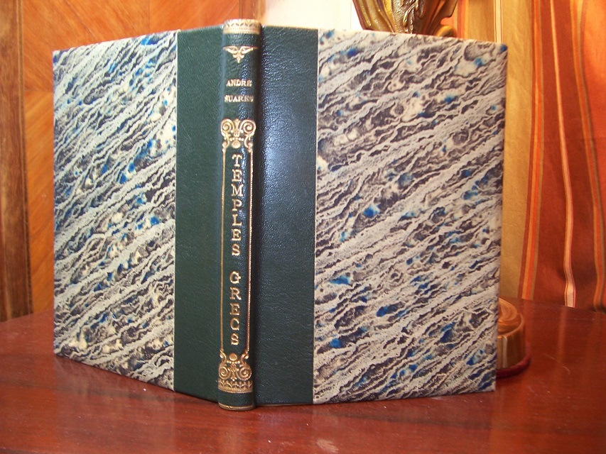 demi chagrin romantique